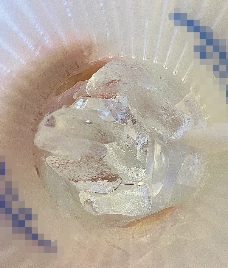 为什么奶茶店的冰块很久不化-饮品店冰块怎么做的
